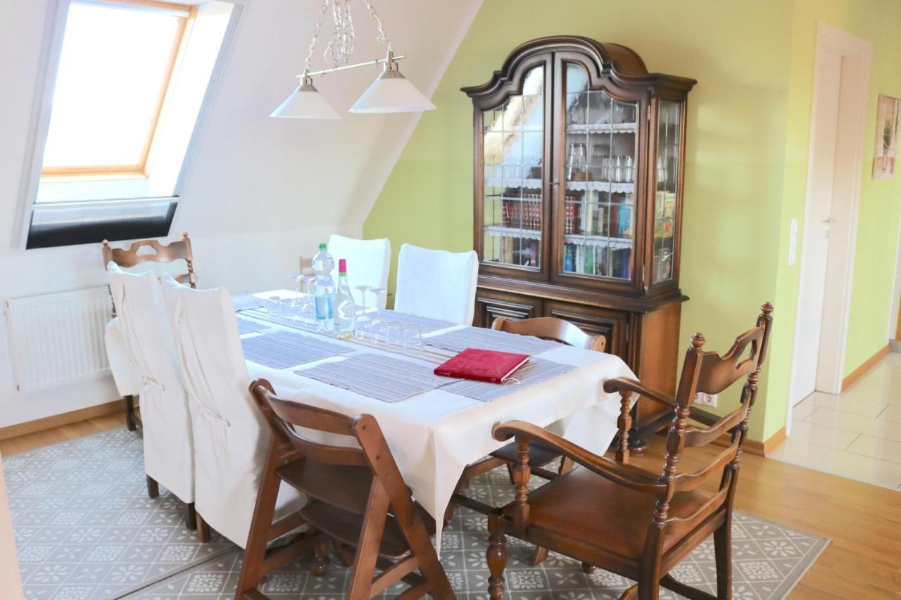 Familienfreundliche Ferienwohnung Am Reuterteich Seedorf  エクステリア 写真