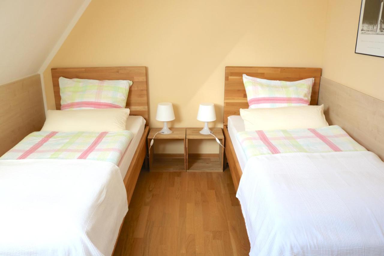Familienfreundliche Ferienwohnung Am Reuterteich Seedorf  エクステリア 写真